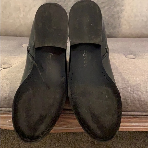 Ankle boots by Frye - Picture 4 of 4